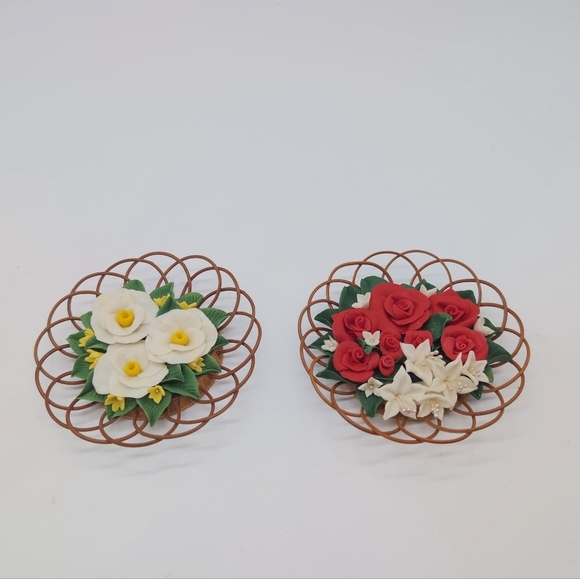None Other - Floral Decorative Wall Plaques Poly resin And Wire
